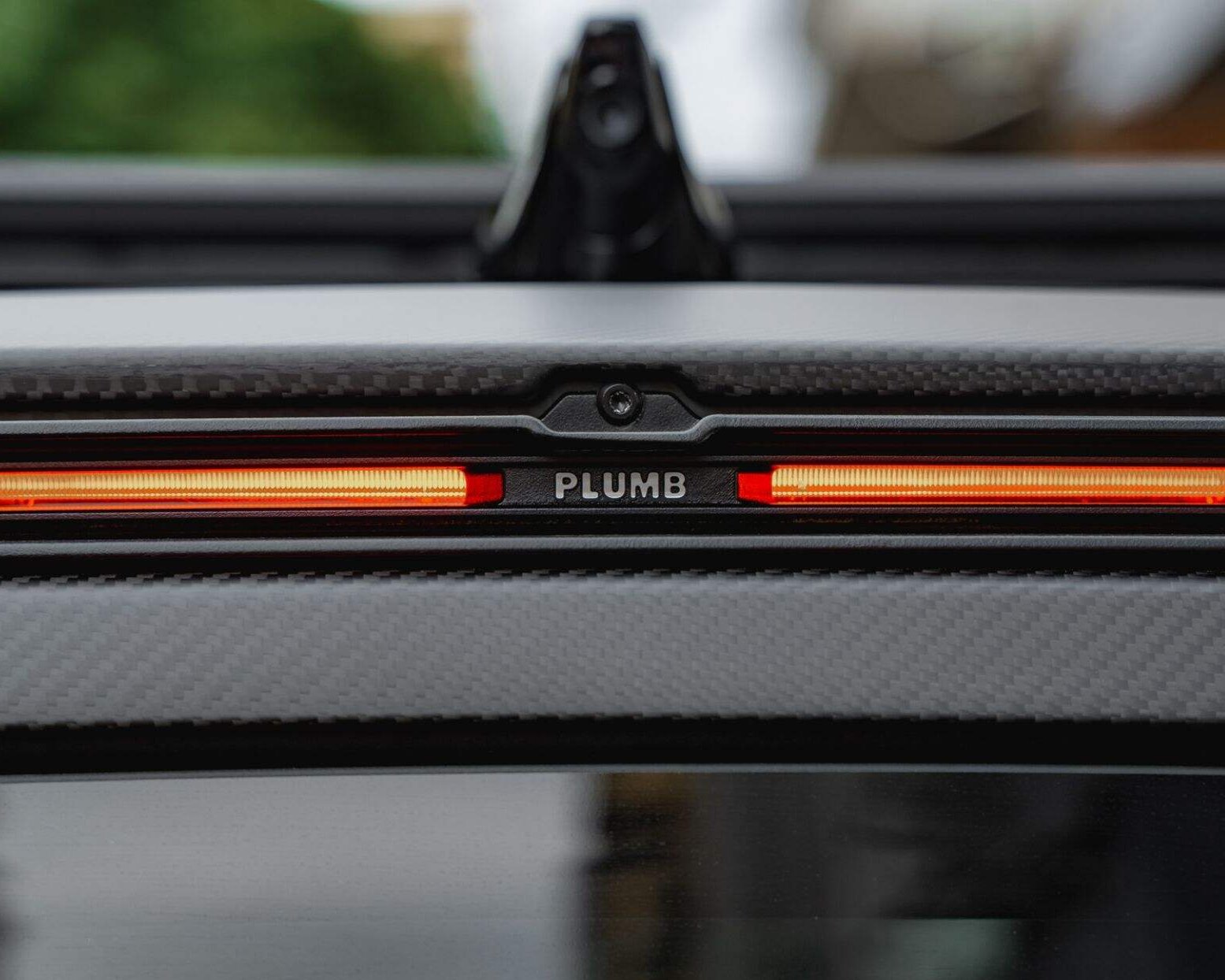 Aileron arrière PLUMB série M-One pour Land Rover Defender 90/110/130 (2020-2025)