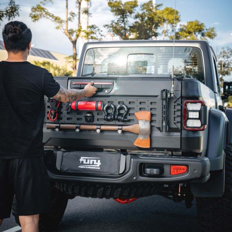 For 2020-2024 Jeep Gladiator JT FURY Tailgate MOLLE Panel – Aluminum Tool Organizer